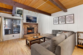 Summit View- Modern Two Story Furnished Resort Townhouse Condo- Walk to Ski Lift